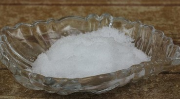 Amino acid moisturizing agents